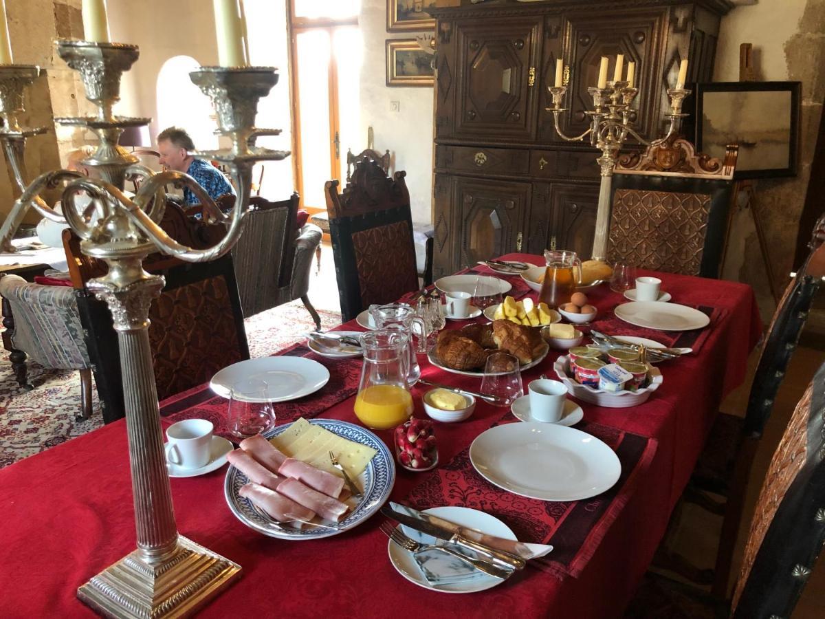 Chateau Mareuil Bed and breakfast Brigueuil-le-Chantre